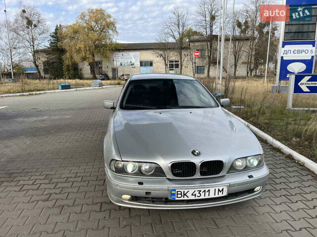 Серый БМВ 5 Серия, объемом двигателя 2.99 л и пробегом 405 тыс. км за 4150 $, фото 17 на Automoto.ua