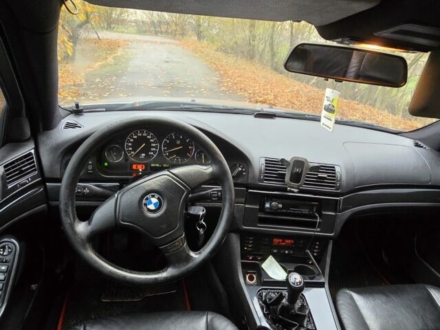 Сірий БМВ 5 Серія, об'ємом двигуна 2 л та пробігом 380 тис. км за 3900 $, фото 4 на Automoto.ua