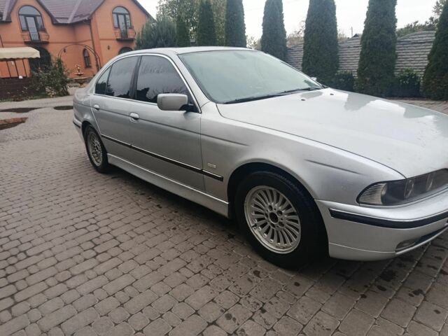 Сірий БМВ 5 Серія, об'ємом двигуна 0 л та пробігом 320 тис. км за 2450 $, фото 2 на Automoto.ua