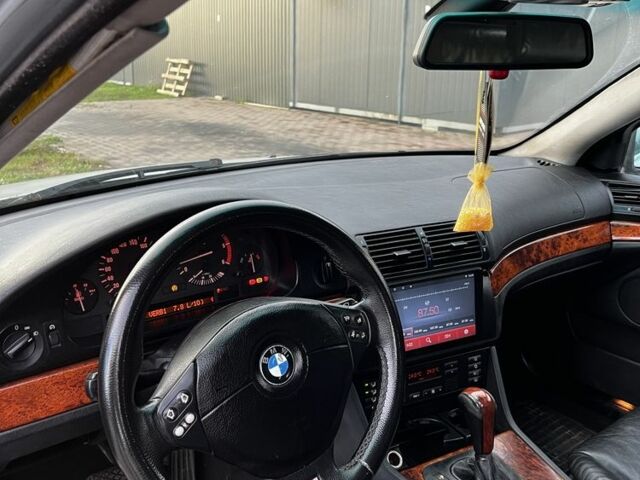 Серый БМВ 5 Серия, объемом двигателя 2.9 л и пробегом 350 тыс. км за 4600 $, фото 7 на Automoto.ua