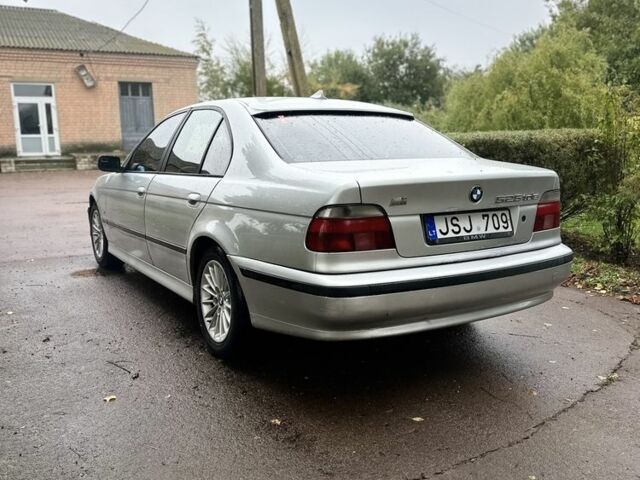 Серый БМВ 5 Серия, объемом двигателя 2.5 л и пробегом 399 тыс. км за 2200 $, фото 5 на Automoto.ua