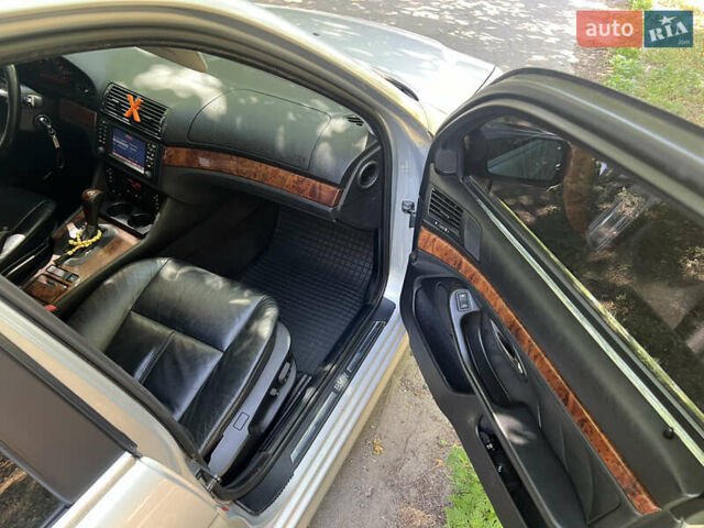 Сірий БМВ 5 Серія, об'ємом двигуна 2.99 л та пробігом 310 тис. км за 7500 $, фото 7 на Automoto.ua