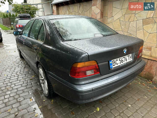 Серый БМВ 5 Серия, объемом двигателя 2.5 л и пробегом 440 тыс. км за 6500 $, фото 2 на Automoto.ua