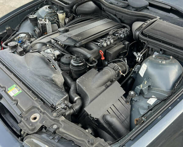 Серый БМВ 5 Серия, объемом двигателя 2 л и пробегом 300 тыс. км за 5200 $, фото 19 на Automoto.ua