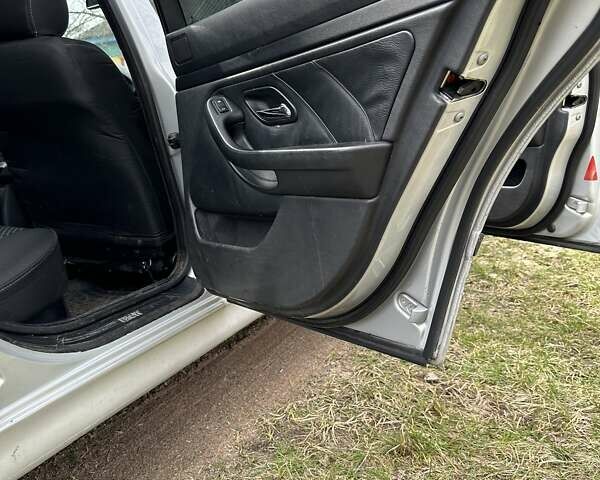 Сірий БМВ 5 Серія, об'ємом двигуна 2 л та пробігом 320 тис. км за 5100 $, фото 4 на Automoto.ua