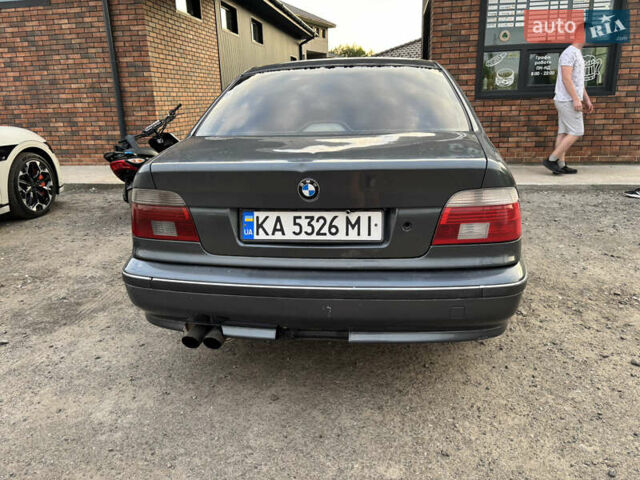 Серый БМВ 5 Серия, объемом двигателя 2.5 л и пробегом 128 тыс. км за 3700 $, фото 2 на Automoto.ua