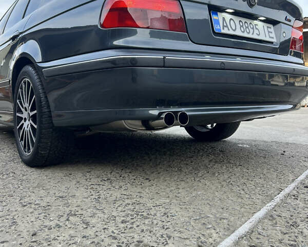 Серый БМВ 5 Серия, объемом двигателя 2 л и пробегом 300 тыс. км за 5200 $, фото 12 на Automoto.ua