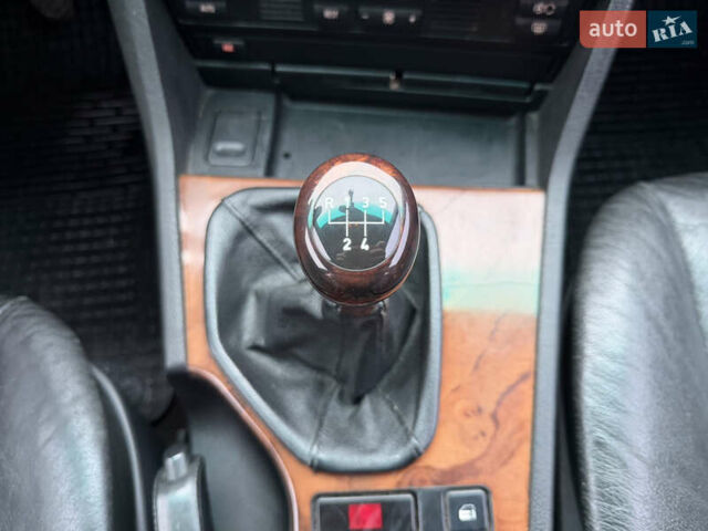 Серый БМВ 5 Серия, объемом двигателя 2 л и пробегом 310 тыс. км за 3999 $, фото 37 на Automoto.ua