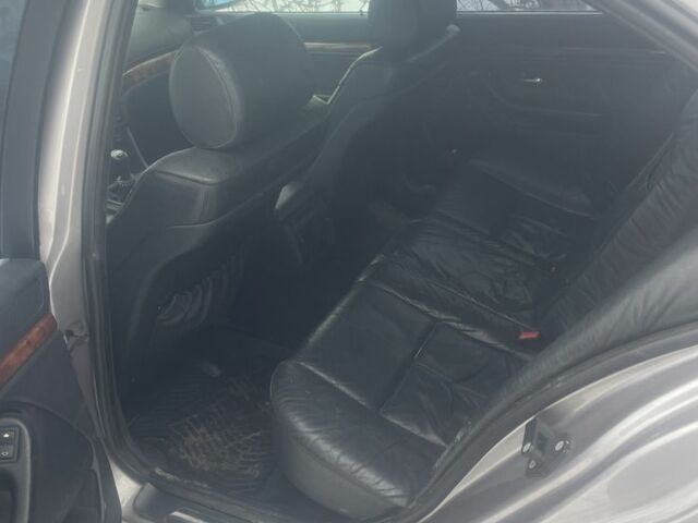 Серый БМВ 5 Серия, объемом двигателя 2 л и пробегом 465 тыс. км за 3300 $, фото 6 на Automoto.ua