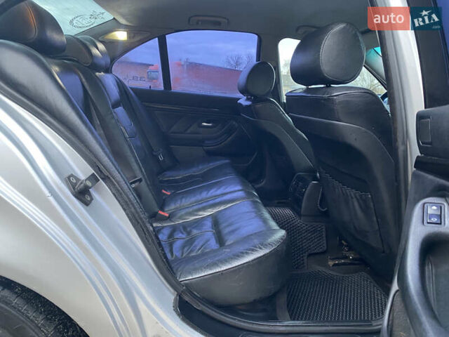 Серый БМВ 5 Серия, объемом двигателя 2.99 л и пробегом 405 тыс. км за 4150 $, фото 8 на Automoto.ua