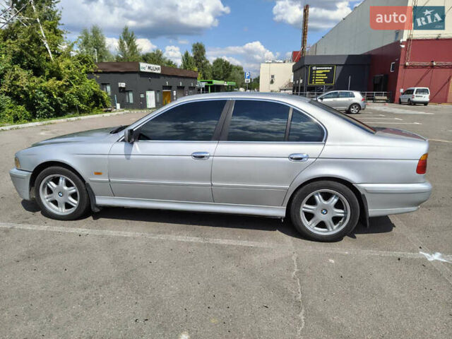 Серый БМВ 5 Серия, объемом двигателя 2.2 л и пробегом 301 тыс. км за 6000 $, фото 4 на Automoto.ua