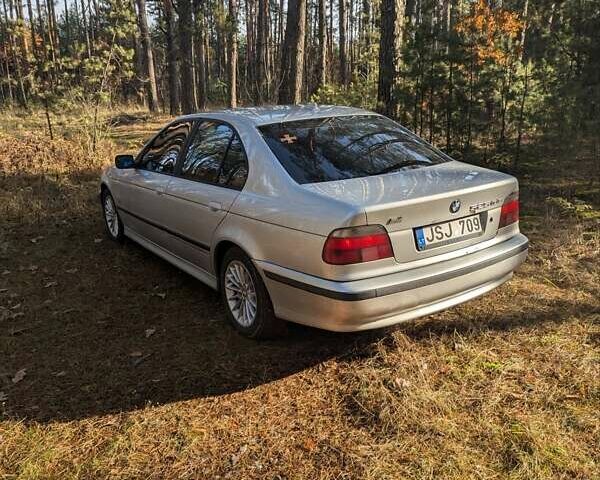 Серый БМВ 5 Серия, объемом двигателя 2.5 л и пробегом 400 тыс. км за 2000 $, фото 4 на Automoto.ua