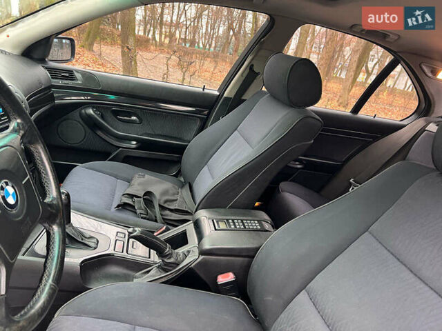 Серый БМВ 5 Серия, объемом двигателя 2.5 л и пробегом 300 тыс. км за 4300 $, фото 17 на Automoto.ua