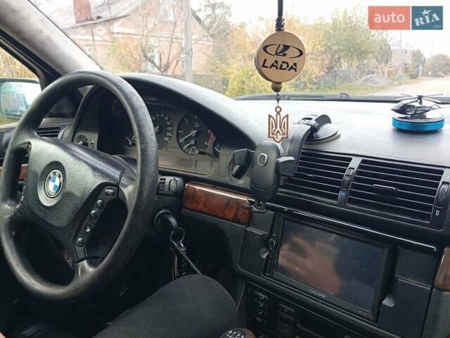 БМВ 5 Серия 2000 в Виннице на Automoto.ua Серый БМВ 5 Серия, объемом двигателя 2.93 л и пробегом 350 тыс. км за 4999 $, фото 9 на Automoto.ua