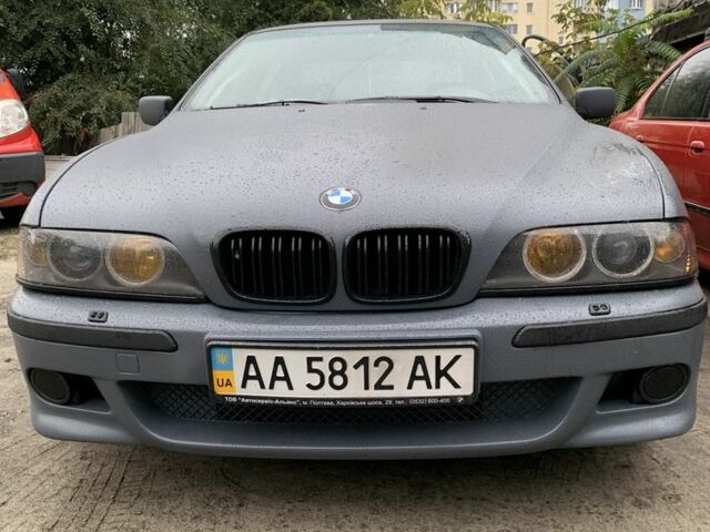 Серый БМВ 5 Серия, объемом двигателя 3 л и пробегом 438 тыс. км за 4000 $, фото 1 на Automoto.ua