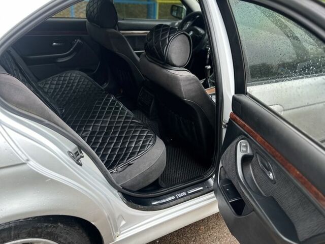 Серый БМВ 5 Серия, объемом двигателя 2.5 л и пробегом 399 тыс. км за 2300 $, фото 7 на Automoto.ua