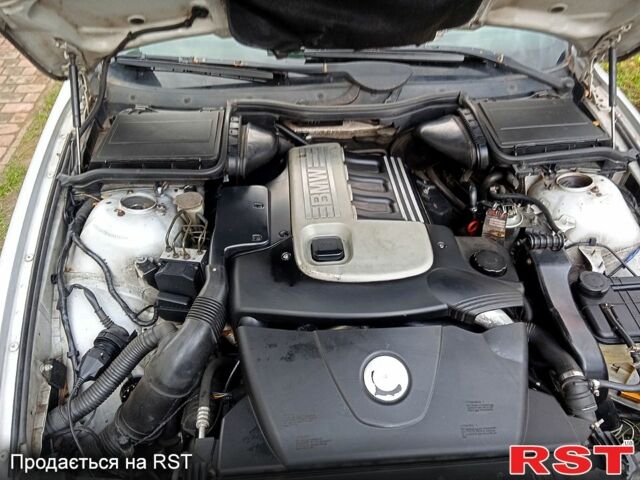 Серый БМВ 5 Серия, объемом двигателя 2 л и пробегом 260 тыс. км за 3700 $, фото 7 на Automoto.ua