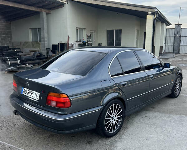 Серый БМВ 5 Серия, объемом двигателя 2 л и пробегом 300 тыс. км за 5200 $, фото 11 на Automoto.ua