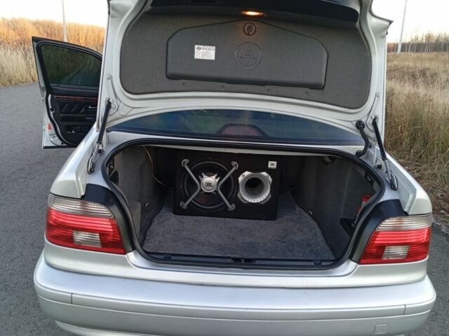 Серый БМВ 5 Серия, объемом двигателя 2.9 л и пробегом 485 тыс. км за 6886 $, фото 12 на Automoto.ua