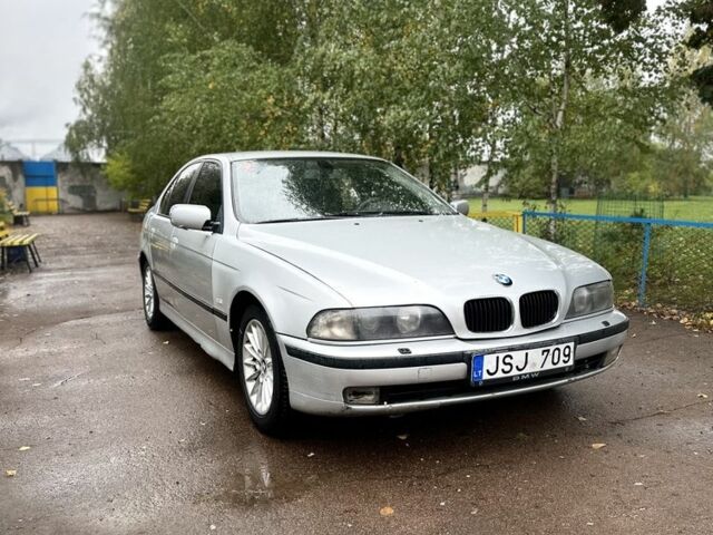 Серый БМВ 5 Серия, объемом двигателя 2.5 л и пробегом 399 тыс. км за 2200 $, фото 6 на Automoto.ua