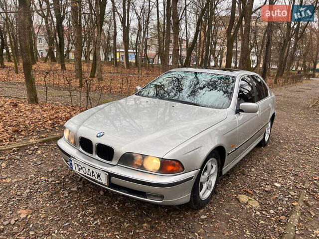 Серый БМВ 5 Серия, объемом двигателя 2.5 л и пробегом 300 тыс. км за 4300 $, фото 1 на Automoto.ua