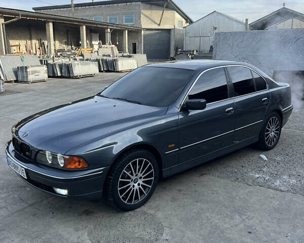 Серый БМВ 5 Серия, объемом двигателя 2 л и пробегом 300 тыс. км за 5200 $, фото 4 на Automoto.ua