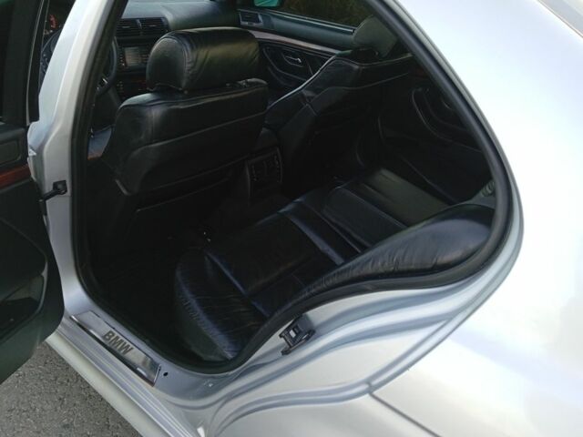 Серый БМВ 5 Серия, объемом двигателя 2.9 л и пробегом 485 тыс. км за 6886 $, фото 11 на Automoto.ua