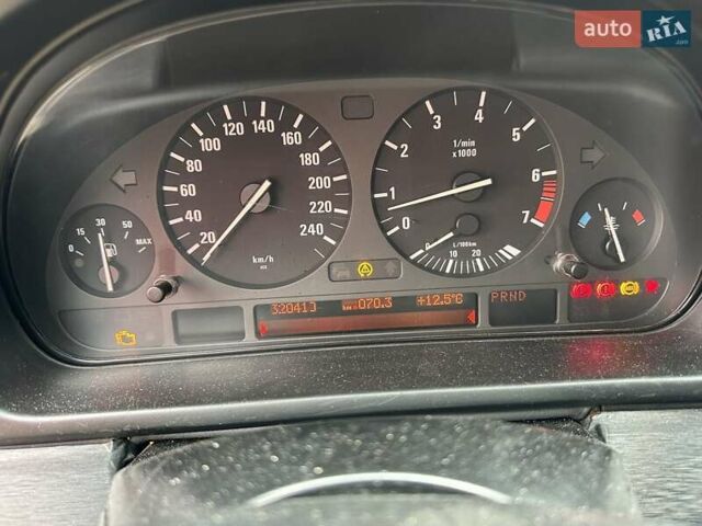 Сірий БМВ 5 Серія, об'ємом двигуна 2 л та пробігом 320 тис. км за 5100 $, фото 12 на Automoto.ua