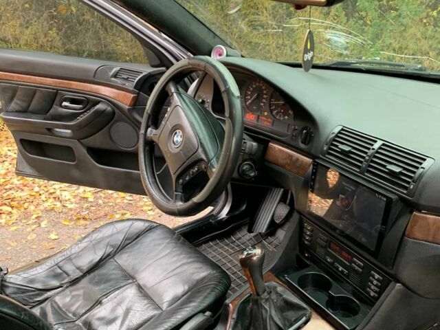 Сірий БМВ 5 Серія, об'ємом двигуна 2.5 л та пробігом 316 тис. км за 3200 $, фото 6 на Automoto.ua