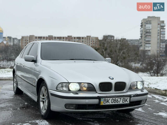 Серый БМВ 5 Серия, объемом двигателя 2 л и пробегом 310 тыс. км за 3999 $, фото 2 на Automoto.ua
