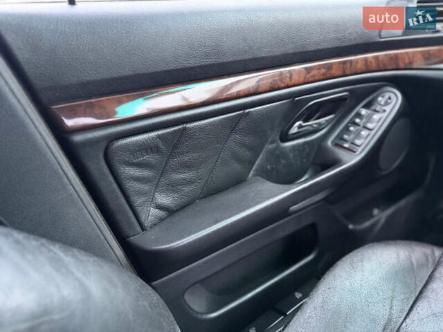 Серый БМВ 5 Серия, объемом двигателя 2 л и пробегом 310 тыс. км за 3999 $, фото 40 на Automoto.ua