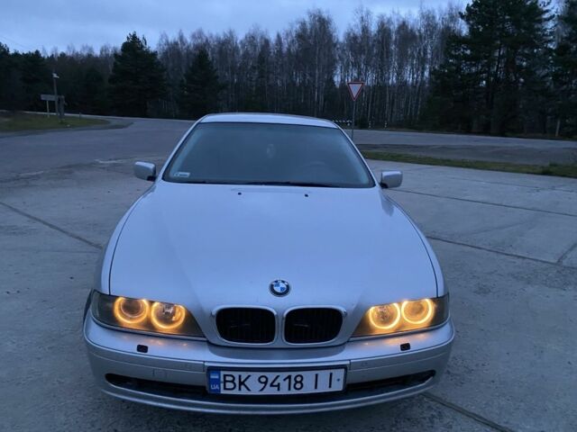 Серый БМВ 5 Серия, объемом двигателя 2 л и пробегом 777 тыс. км за 4100 $, фото 4 на Automoto.ua