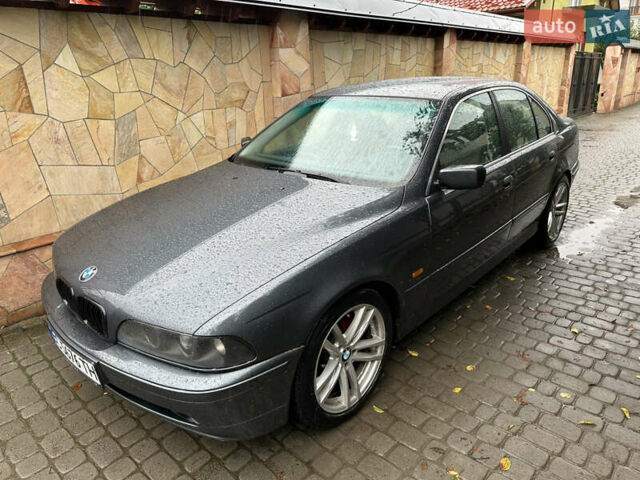 Серый БМВ 5 Серия, объемом двигателя 2.5 л и пробегом 440 тыс. км за 6500 $, фото 1 на Automoto.ua