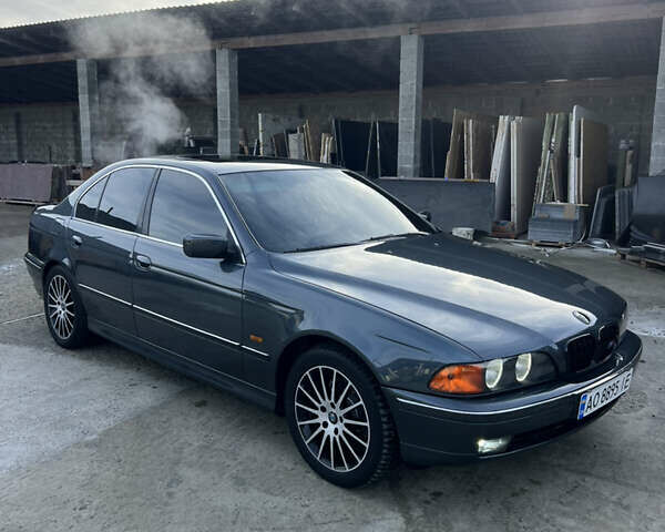 Серый БМВ 5 Серия, объемом двигателя 2 л и пробегом 300 тыс. км за 5200 $, фото 3 на Automoto.ua