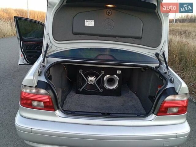 Серый БМВ 5 Серия, объемом двигателя 2.9 л и пробегом 485 тыс. км за 6886 $, фото 11 на Automoto.ua