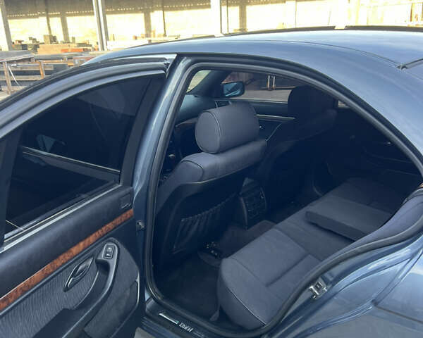 Серый БМВ 5 Серия, объемом двигателя 2 л и пробегом 300 тыс. км за 5200 $, фото 25 на Automoto.ua