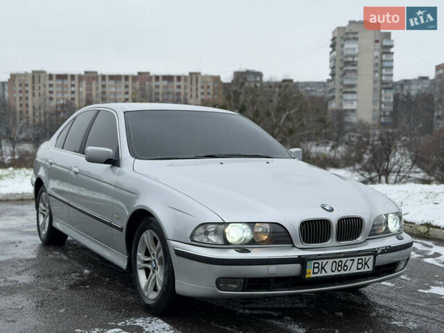 Серый БМВ 5 Серия, объемом двигателя 2 л и пробегом 310 тыс. км за 3999 $, фото 3 на Automoto.ua