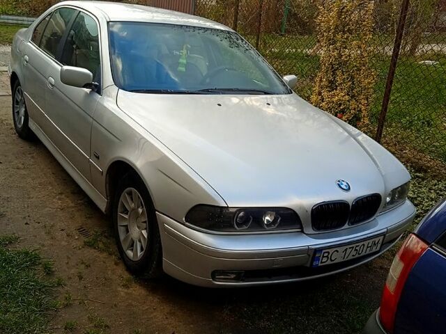 Серый БМВ 5 Серия, объемом двигателя 2 л и пробегом 260 тыс. км за 3700 $, фото 2 на Automoto.ua