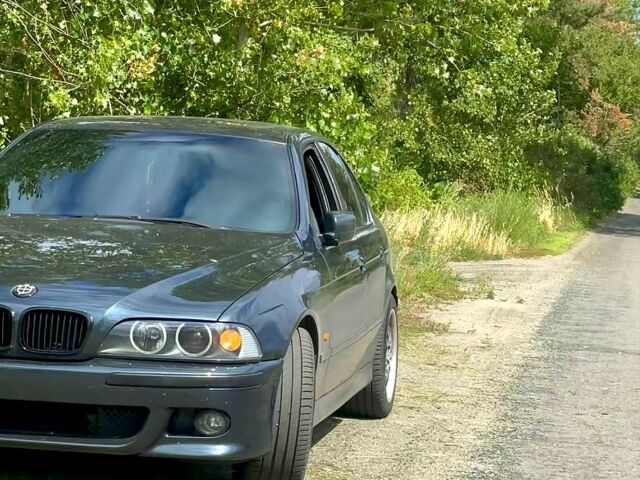 Серый БМВ 5 Серия, объемом двигателя 3 л и пробегом 364 тыс. км за 3500 $, фото 4 на Automoto.ua