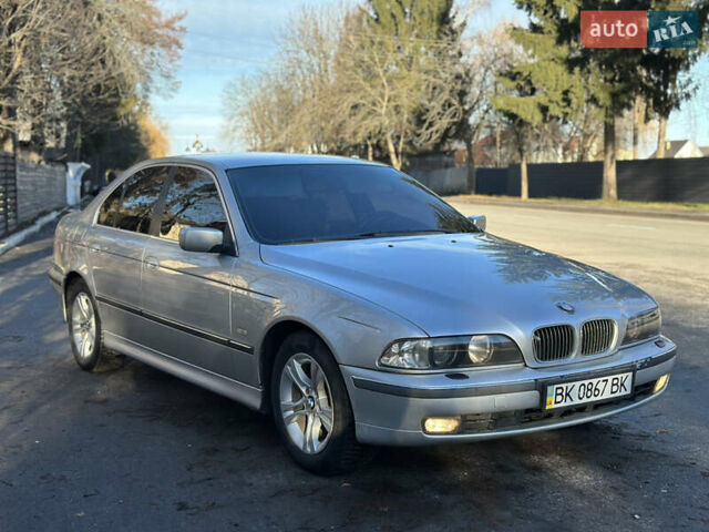 Сірий БМВ 5 Серія, об'ємом двигуна 2 л та пробігом 325 тис. км за 4550 $, фото 1 на Automoto.ua