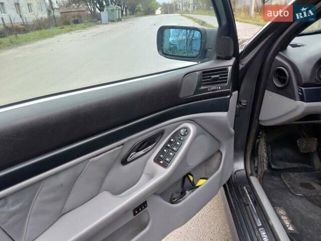 Серый БМВ 5 Серия, объемом двигателя 3 л и пробегом 171 тыс. км за 4999 $, фото 9 на Automoto.ua