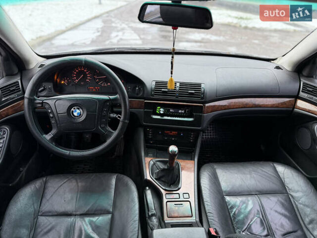 Серый БМВ 5 Серия, объемом двигателя 2 л и пробегом 310 тыс. км за 3999 $, фото 32 на Automoto.ua