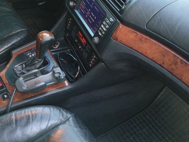 Серый БМВ 5 Серия, объемом двигателя 2.9 л и пробегом 485 тыс. км за 6886 $, фото 2 на Automoto.ua