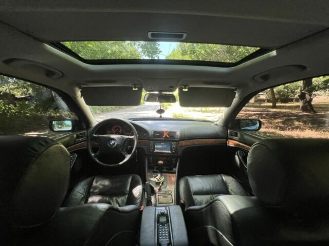 Серый БМВ 5 Серия, объемом двигателя 3 л и пробегом 310 тыс. км за 7500 $, фото 5 на Automoto.ua