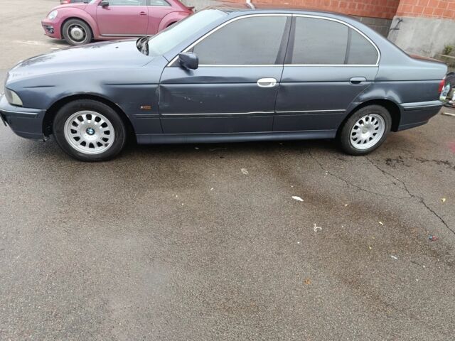 Серый БМВ 5 Серия, объемом двигателя 0 л и пробегом 438 тыс. км за 2700 $, фото 5 на Automoto.ua