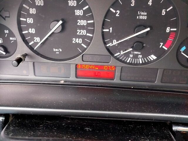 Сірий БМВ 5 Серія, об'ємом двигуна 2 л та пробігом 316 тис. км за 3800 $, фото 4 на Automoto.ua