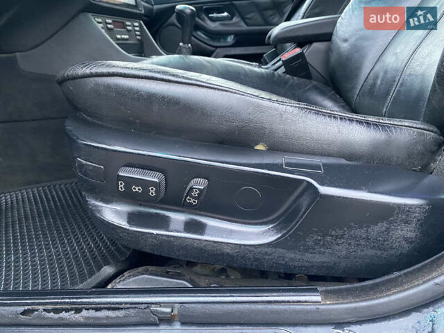 Серый БМВ 5 Серия, объемом двигателя 2.99 л и пробегом 405 тыс. км за 4150 $, фото 9 на Automoto.ua