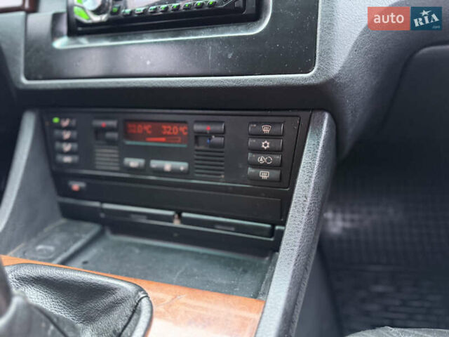 Серый БМВ 5 Серия, объемом двигателя 2 л и пробегом 310 тыс. км за 3999 $, фото 39 на Automoto.ua