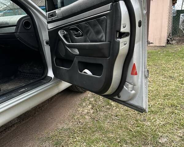 Сірий БМВ 5 Серія, об'ємом двигуна 2 л та пробігом 320 тис. км за 5100 $, фото 5 на Automoto.ua