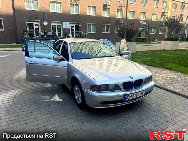 Серый БМВ 5 Серия, объемом двигателя 2.2 л и пробегом 294 тыс. км за 4500 $, фото 6 на Automoto.ua